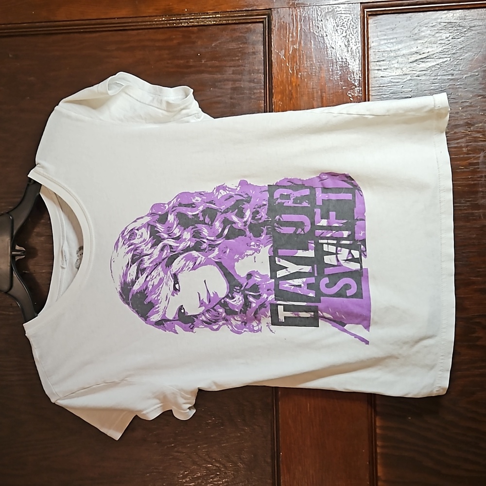 Vintage L.E.I Taylor Swift T-Shirt - Size L